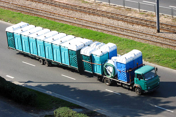 Portable Toilet Options We Offer in Shady Hollow, TX